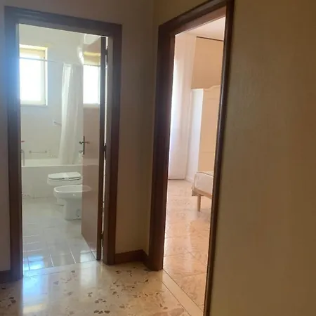Porta Napoli 招待所
