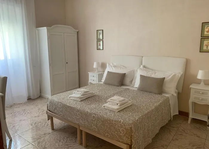 Porta Napoli 3*